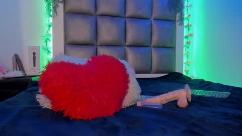 lorena_jade online show from 04/15/26, 05:58