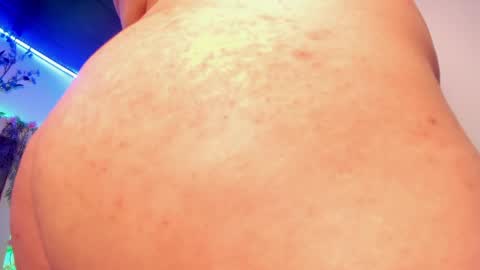 lorena_jade online show from 05/22/26, 06:09