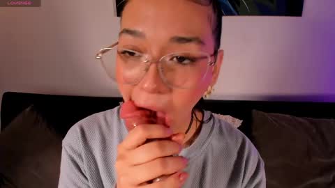 Lorena Rosse  online show from 05/17/26, 02:09