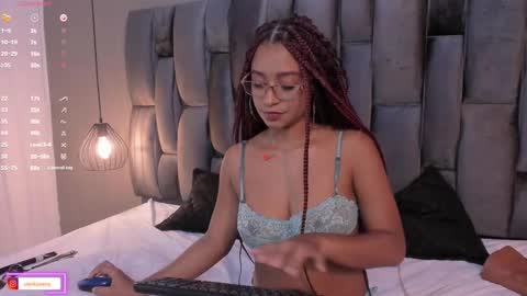 Lorena Vieira  online show from 02/23/25, 10:53