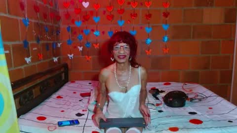 Lorena Capelli online show from 09/18/25, 12:23