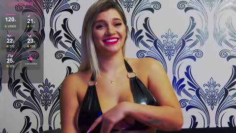 lorenaryan online show from 01/20/25, 05:27