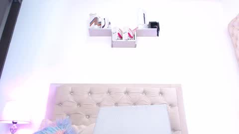 Snapshot of lorennahernandez chatting on 12/12/24, 01:49 Lorena online show from 12/12/24, 01:49