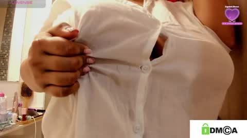 Queen Loreth online show from 04/08/26, 03:34