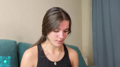 Snapshot of lorettadunnelli chatting on 09/19/25, 05:46 Chloe for Fan BlackHole online show from 09/19/25, 05:46