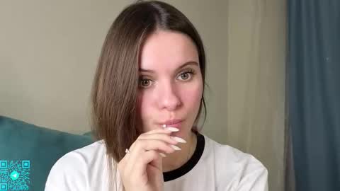 Snapshot of lorettadunnelli chatting on 10/25/25, 05:40 Chloe for Fan BlackHole online show from 10/25/25, 05:40