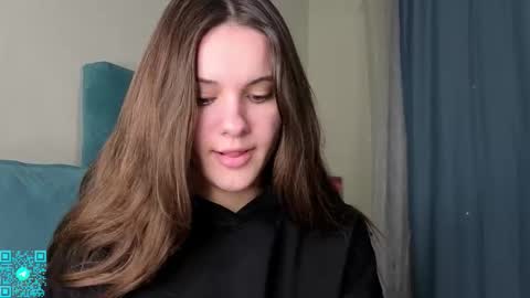 Snapshot of lorettadunnelli chatting on 10/27/25, 05:39 Chloe for Fan BlackHole online show from 10/27/25, 05:39