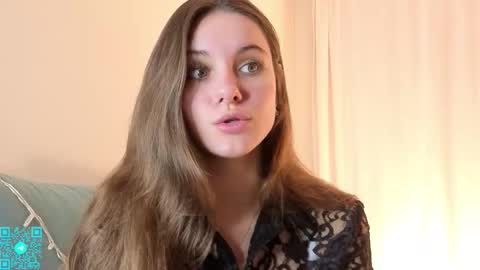 Snapshot of lorettadunnelli chatting on 11/17/25, 05:41 Chloe for Fan BlackHole online show from 11/17/25, 05:41