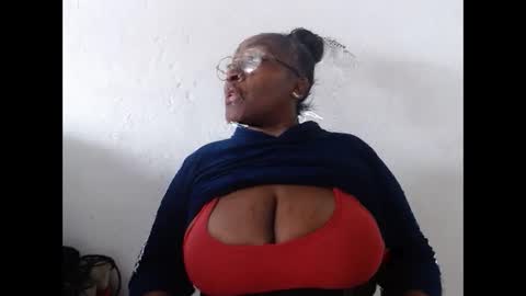 loretybighot online show from 02/05/25, 05:09