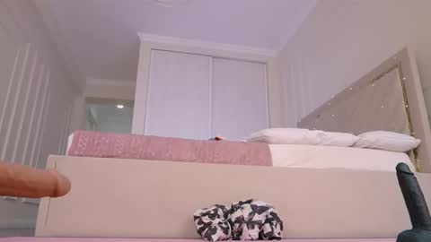 Leyla  online show from 09/10/25, 06:57