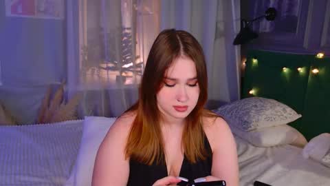 Lori online show from 12/17/25, 06:58
