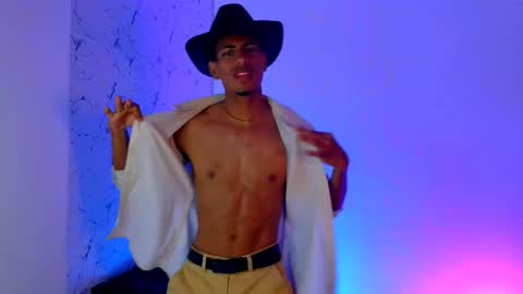 Lorian Vikel  online show from 02/28/26, 04:02