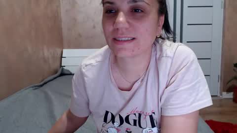 LorraGrey online show from 05/03/26, 08:04