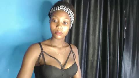 lorrycutie16 online show from 04/11/26, 04:22