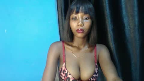 Snapshot of lorrycutie16 chatting on 04/27/26, 03:32 lorrycutie16 online show from 04/27/26, 03:32