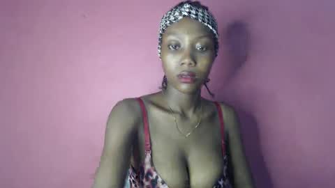 Snapshot of lorrycutie16 chatting on 05/13/26, 08:27 lorrycutie16 online show from 05/13/26, 08:27