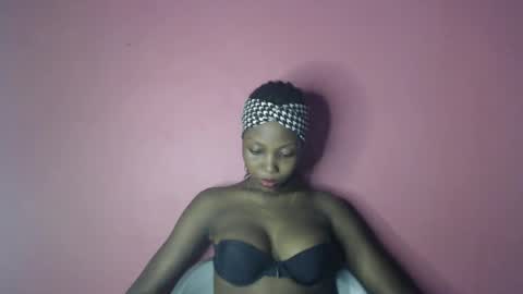 Snapshot of lorrycutie16 chatting on 05/14/26, 08:26 lorrycutie16 online show from 05/14/26, 08:26