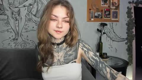 lostallice online show from 11/23/25, 02:55