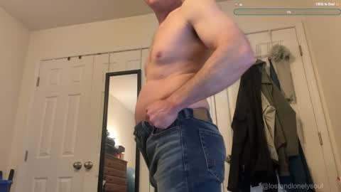 Snapshot of lostandlonelysoul chatting on 10/28/25, 05:04 Hazemir online show from 10/28/25, 05:04