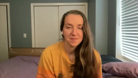 Snapshot of lothlori chatting on 05/22/26, 11:10 lothlori online show from 05/22/26, 11:10