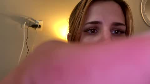 lotta_love0 online show from 07/11/26, 07:38
