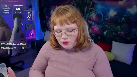 Snapshot of lottieparker chatting on 11/28/25, 07:49 Lottie online show from 11/28/25, 07:49