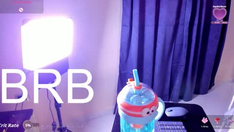 Snapshot of lou_22_ chatting on 02/11/26, 05:07 Lou online show from 02/11/26, 05:07