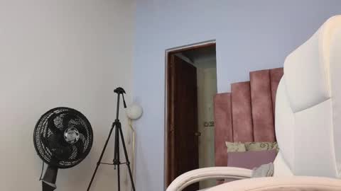  Lou Rosse  online show from 02/11/25, 08:31