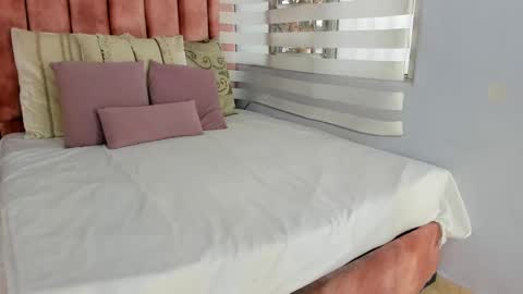  Lou Rosse  online show from 10/04/25, 08:29