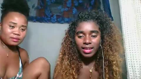 Snapshot of louane98 chatting on 02/02/26, 07:12 louane98 online show from 02/02/26, 07:12