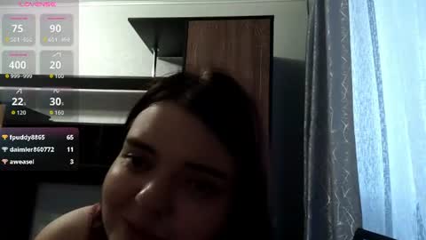 Esma online show from 07/28/26, 12:48