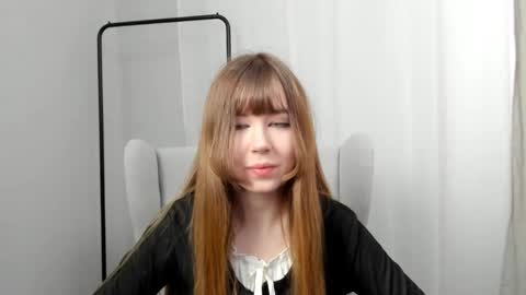 Snapshot of louettakarn chatting on 04/23/26, 01:35 Sade online show from 04/23/26, 01:35