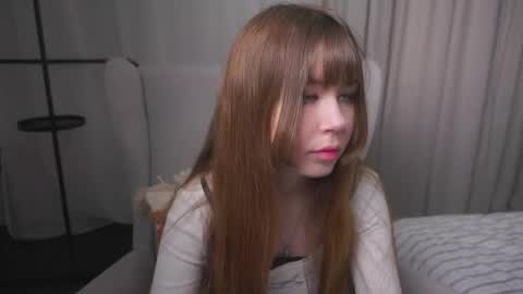 Snapshot of louettakarn chatting on 04/26/26, 12:25 Sade online show from 04/26/26, 12:25