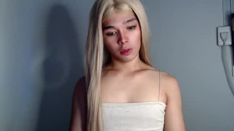 louilalicious online show from 03/04/25, 06:58