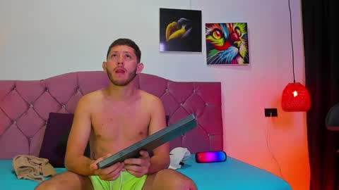 OF louis bcasta1 online show from 02/05/25, 11:02