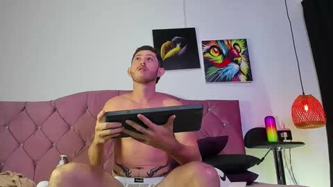 OF louis bcasta1 online show from 02/24/25, 10:59