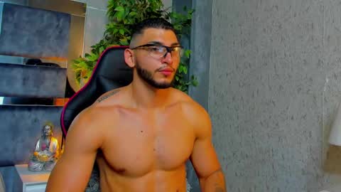 Louis online show from 09/21/25, 10:55