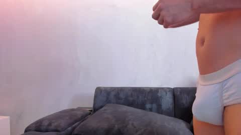 Louis online show from 02/21/26, 08:43