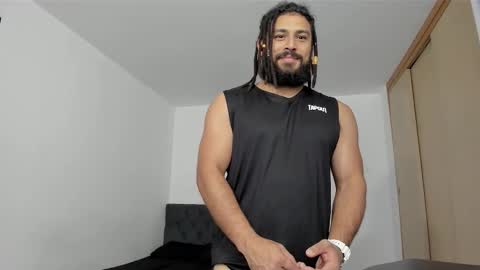 louis_marley_ online show from 11/18/25, 02:39