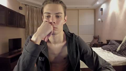 Mark online show from 02/04/25, 11:16