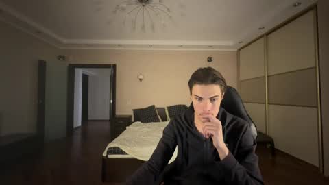 Mark online show from 02/20/25, 10:48