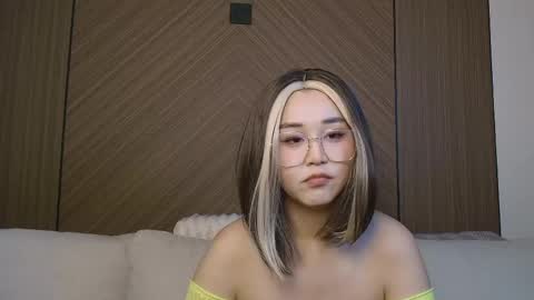Kim online show from 05/25/26, 08:15
