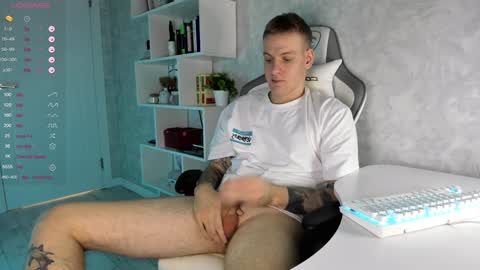 Snapshot of louisjafferson chatting on 01/13/25, 05:12 Louis online show from 01/13/25, 05:12