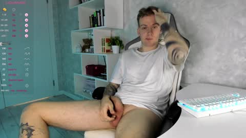 Snapshot of louisjafferson chatting on 01/31/25, 06:36 Louis online show from 01/31/25, 06:36