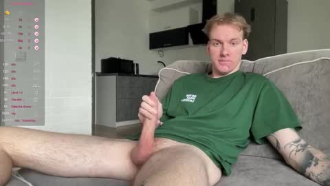 Snapshot of louisjafferson chatting on 09/28/25, 11:15 Louis online show from 09/28/25, 11:15