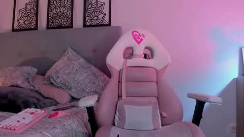 Lourrein Stoun   Independiente online show from 02/11/25, 11:44