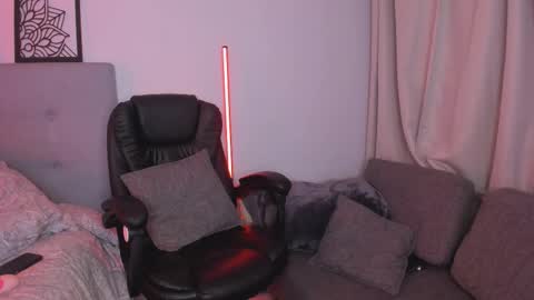 Lourrein Stoun   Independiente online show from 10/22/25, 12:33