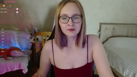 Snapshot of love_agatha chatting on 10/26/25, 03:01 Agatha online show from 10/26/25, 03:01