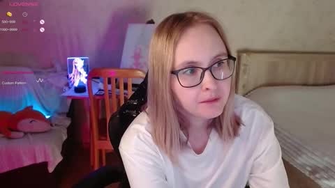 Snapshot of love_agatha chatting on 11/10/25, 01:59 Agatha online show from 11/10/25, 01:59