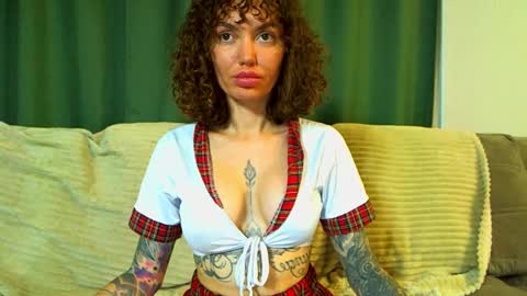 Cute face online show from 11/26/25, 02:34